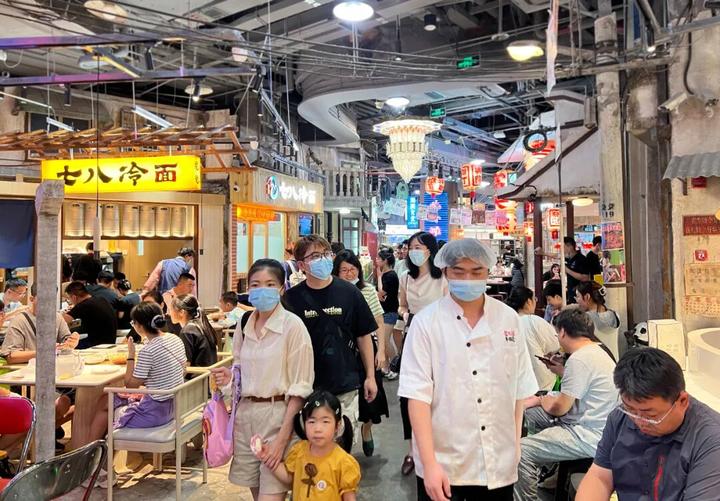 美食广场如何打造，五大美食广场设计案例