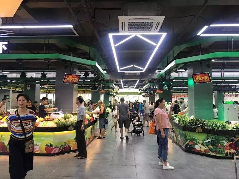 北京市某农贸市场蔬菜水果大厅